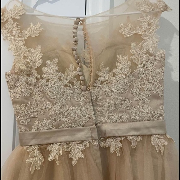 Elegant dress color champagne - Picture 5 of 5